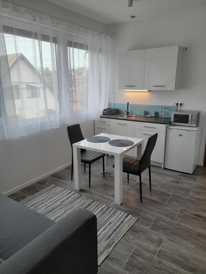 Villa Corner Тихань Екстер'єр фото