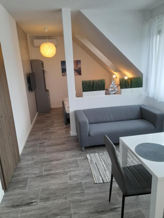 Villa Corner Тихань Екстер'єр фото