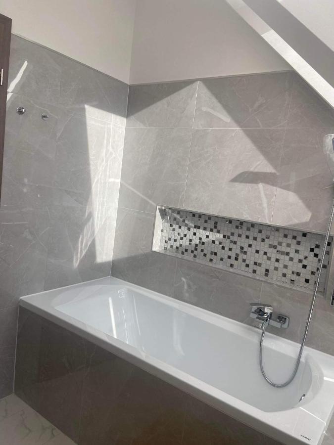 Villa Corner Тихань Екстер'єр фото