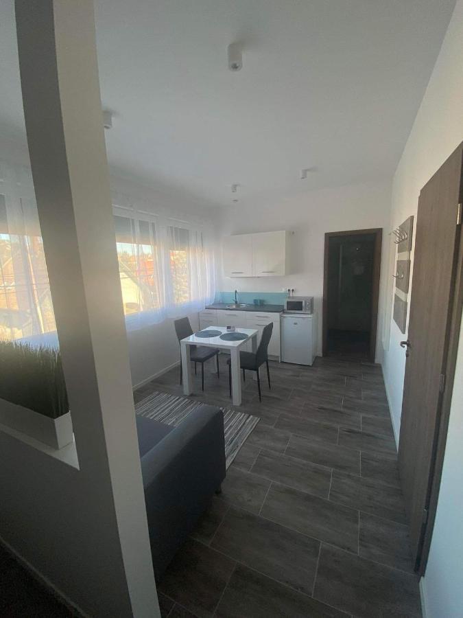 Villa Corner Тихань Екстер'єр фото