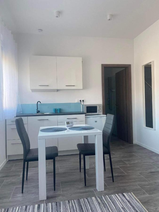 Villa Corner Тихань Екстер'єр фото